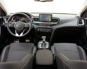 Kia Ceed 1.4 T-GDI 7 DCT transmission 140hp Track Red 26